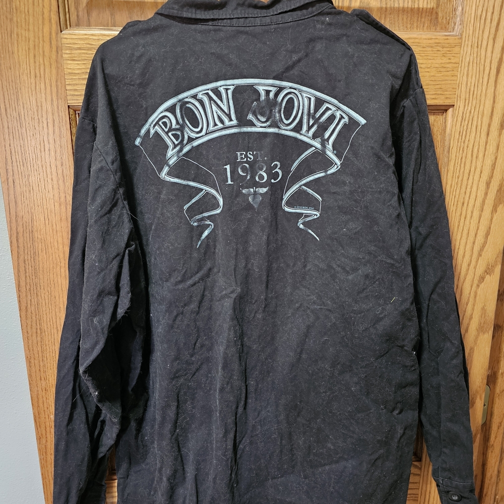 Black Men's Bon Jovi Button Down Shirt - Picture 2 of 3